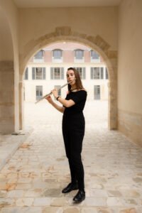 potraits musicien musicienne paris flûtiste cour extérieur