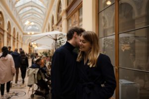 shooting couple paris galerie vivienne