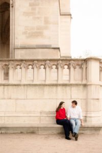 couple paris tour saint jacques