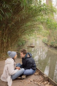 shooting couple photographe Alaïs Rousseau tête d'Or parc amoureux shooting couple photographe Alaïs Rousseau tête d'Or parc amoureux