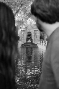 séance engagement fiancés mariage Paris Luxembourg