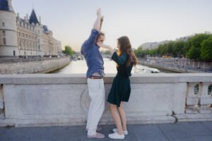 séance engagement fiancés mariage Paris Luxembourg