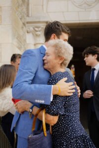mariage dans le Poitou église sortie