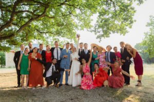 mariage dans le Poitou cocktail photo de groupe