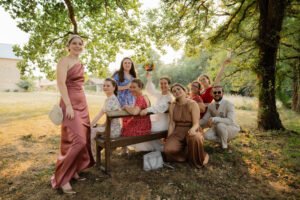 mariage dans le Poitou cocktail photo de groupe