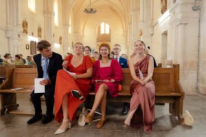 mariage dans le Poitou église retrouvailles