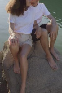 shooting couple montagne alpes lac