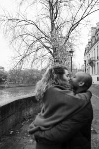 séance couple engagement paris automne