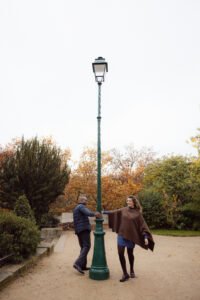 séance couple engagement paris automne