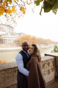 séance couple engagement paris automne