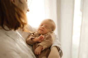 séance nouveau né Alsace en intérieur et extérieur